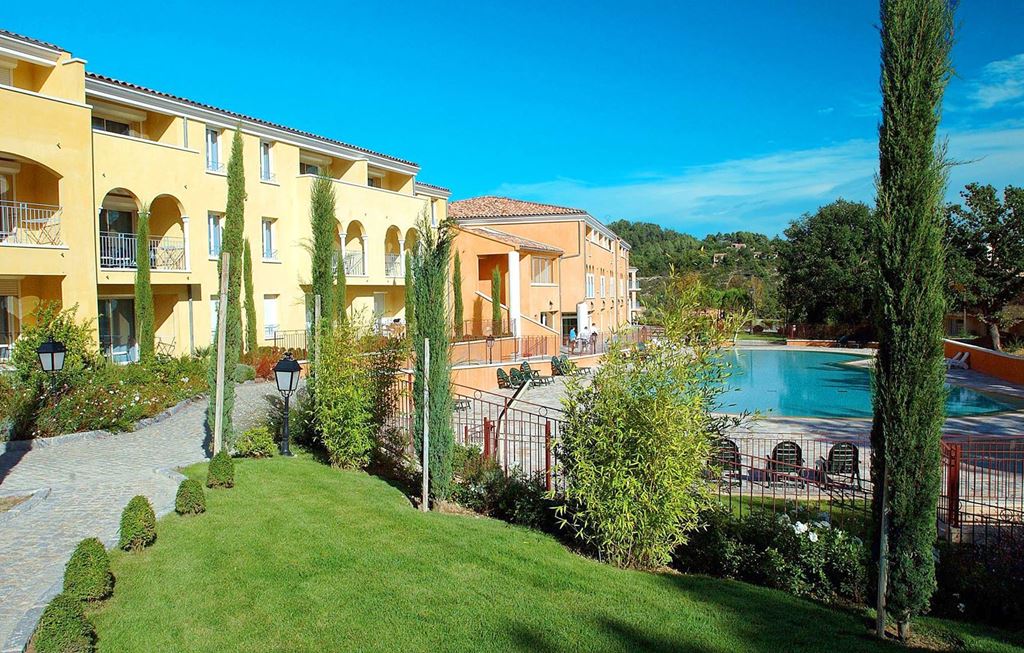 Appartement T2 GREOUX LES BAINS 99800€ EURO PATRIMOINE IMMOBILIER Appartement T2 GREOUX LES BAINS 99800€ EURO PATRIMOINE IMMOBILIER