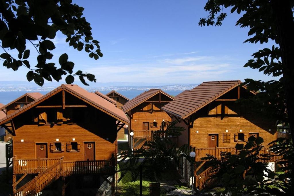 Appartement Duplex EVIAN LES BAINS 124000€ EURO PATRIMOINE IMMOBILIER Appartement Duplex EVIAN LES BAINS 124000€ EURO PATRIMOINE IMMOBILIER