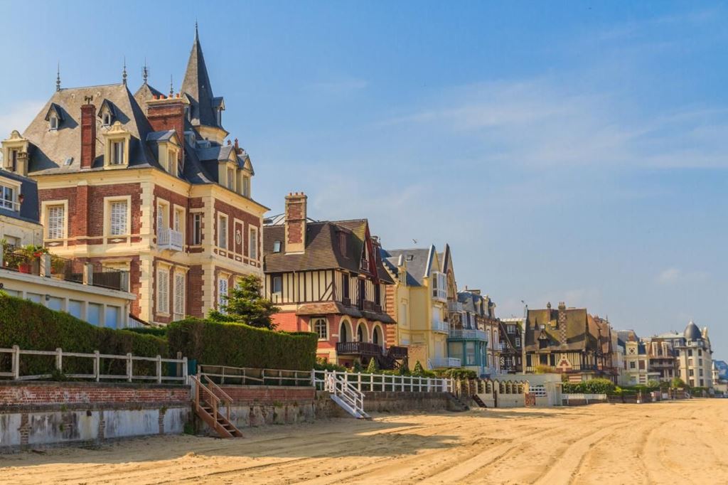 Appartement Studio DEAUVILLE 79500€ EURO PATRIMOINE IMMOBILIER Appartement Studio DEAUVILLE 79500€ EURO PATRIMOINE IMMOBILIER