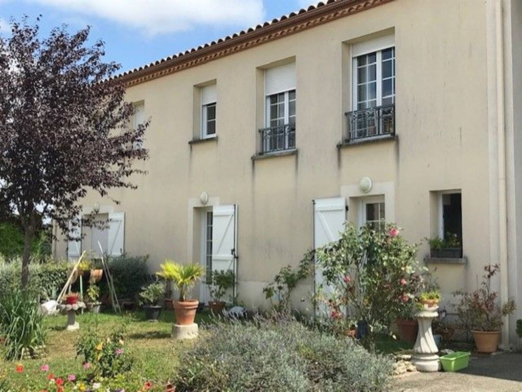 Appartement T4 LAROQUE TIMBAUT 140000€ EURO PATRIMOINE IMMOBILIER Appartement T4 LAROQUE TIMBAUT 140000€ EURO PATRIMOINE IMMOBILIER