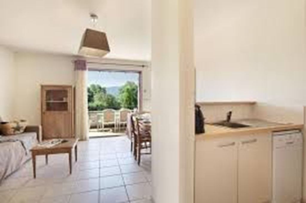 Appartement T2 BONNIEUX 57000€ EURO PATRIMOINE IMMOBILIER