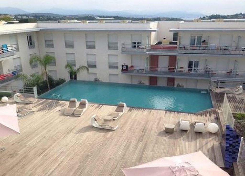 Appartement Studio ANTIBES 61357€ EURO PATRIMOINE IMMOBILIER