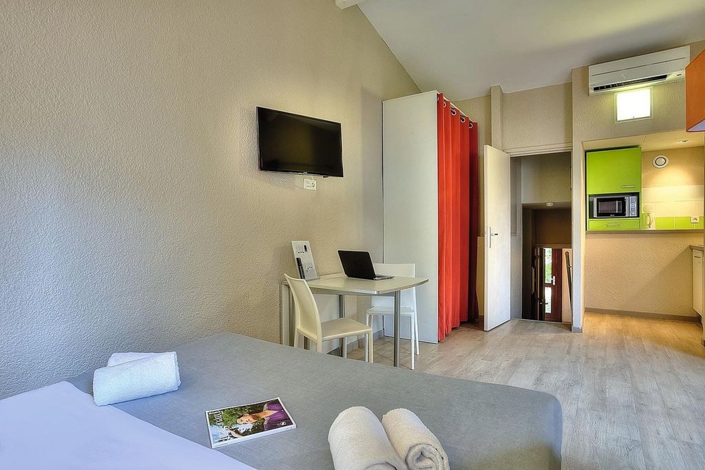Appartement Studio LA COLLE SUR LOUP 43000€ EURO PATRIMOINE IMMOBILIER